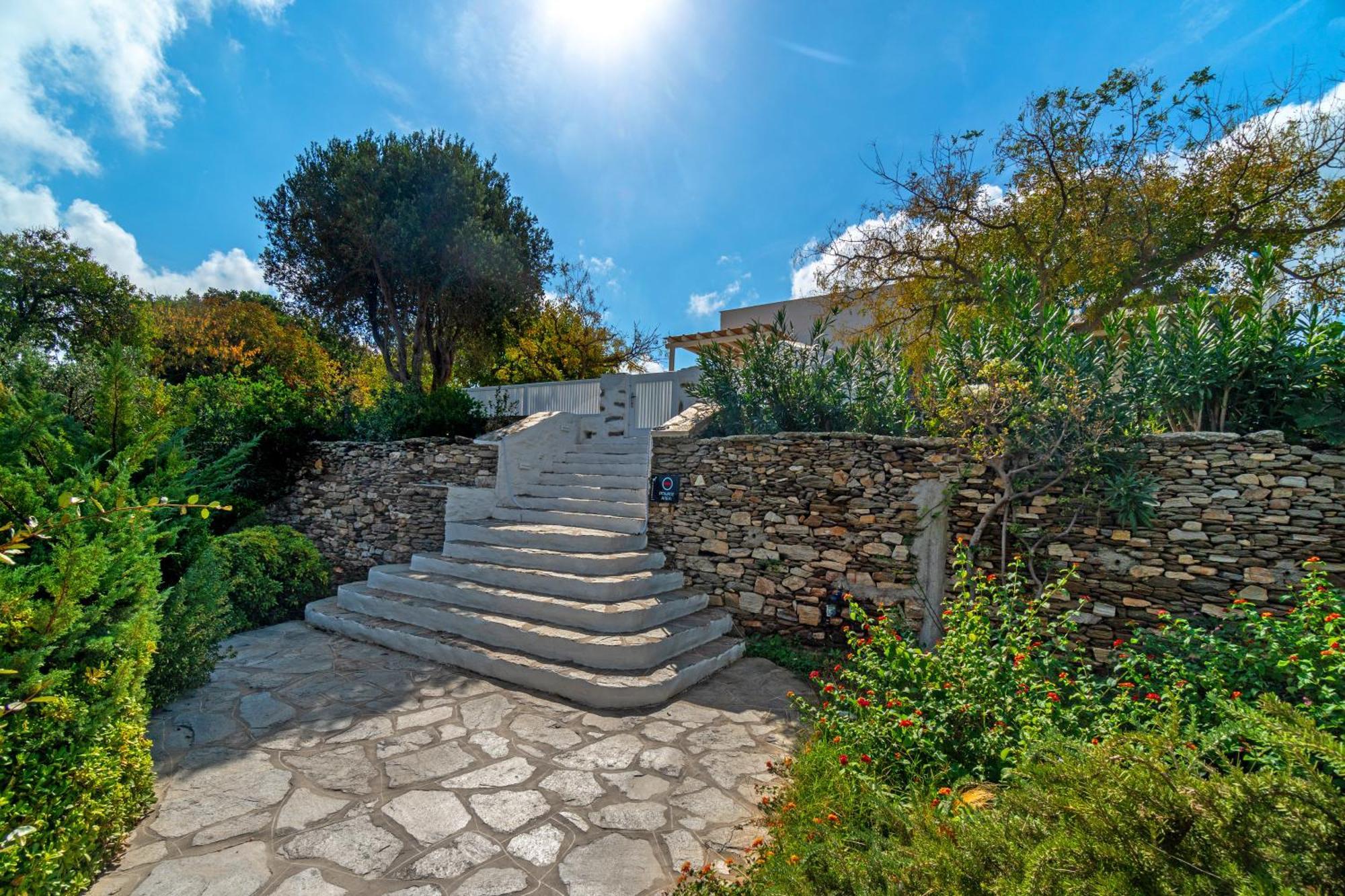 Rabagas Suites Luxury - In The Heart Of Sifnos 阿波罗尼亚 外观 照片